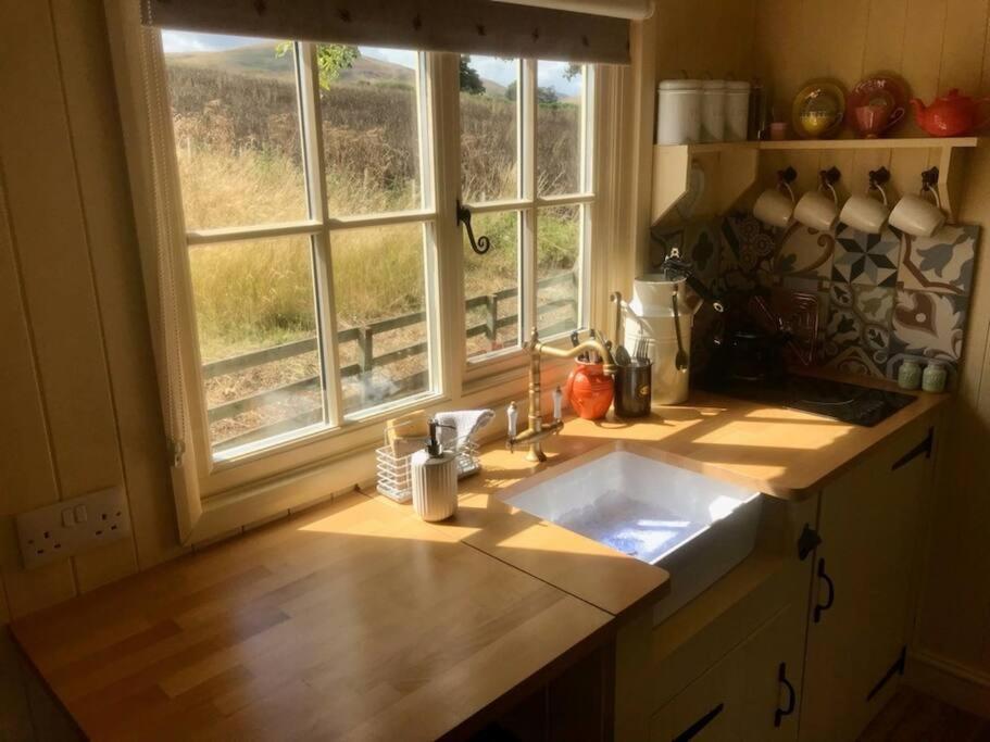 The Humble Hut Appartement Wooler Buitenkant foto